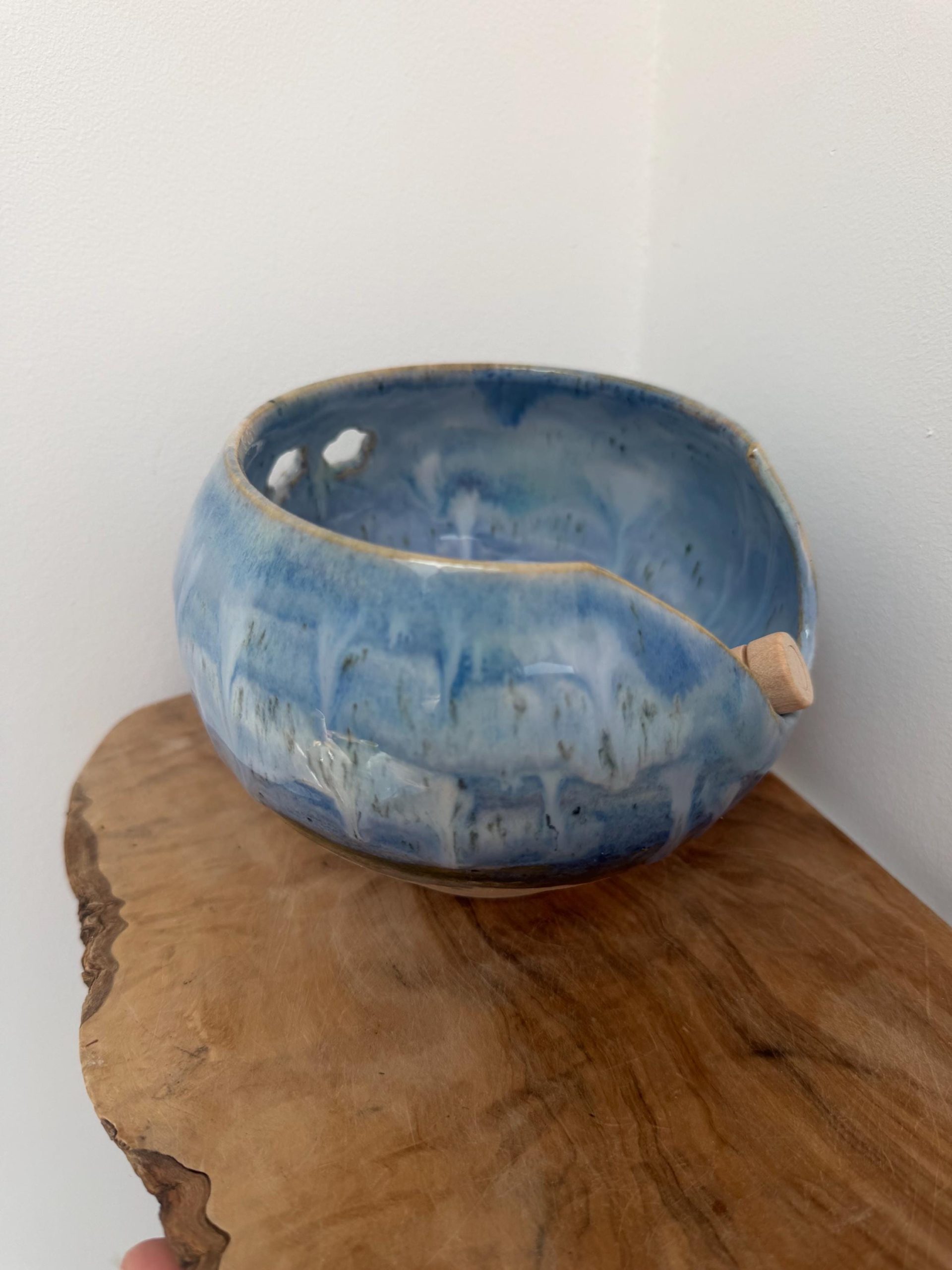Salt Pig Bowl: UK Artisan Pottery for Olives, Sugar, Nuts - Image 17