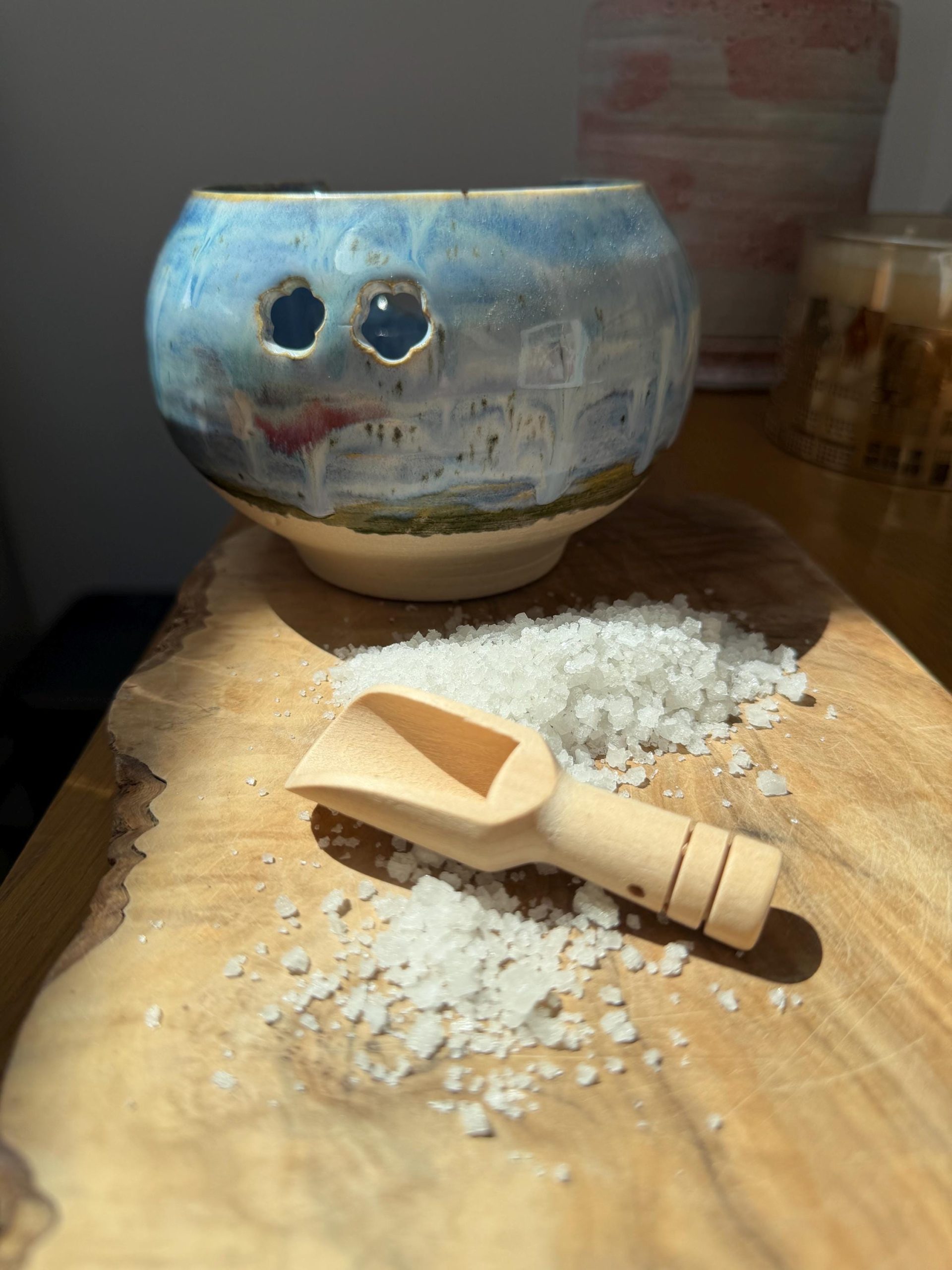 Salt Pig Bowl: UK Artisan Pottery for Olives, Sugar, Nuts - Image 15
