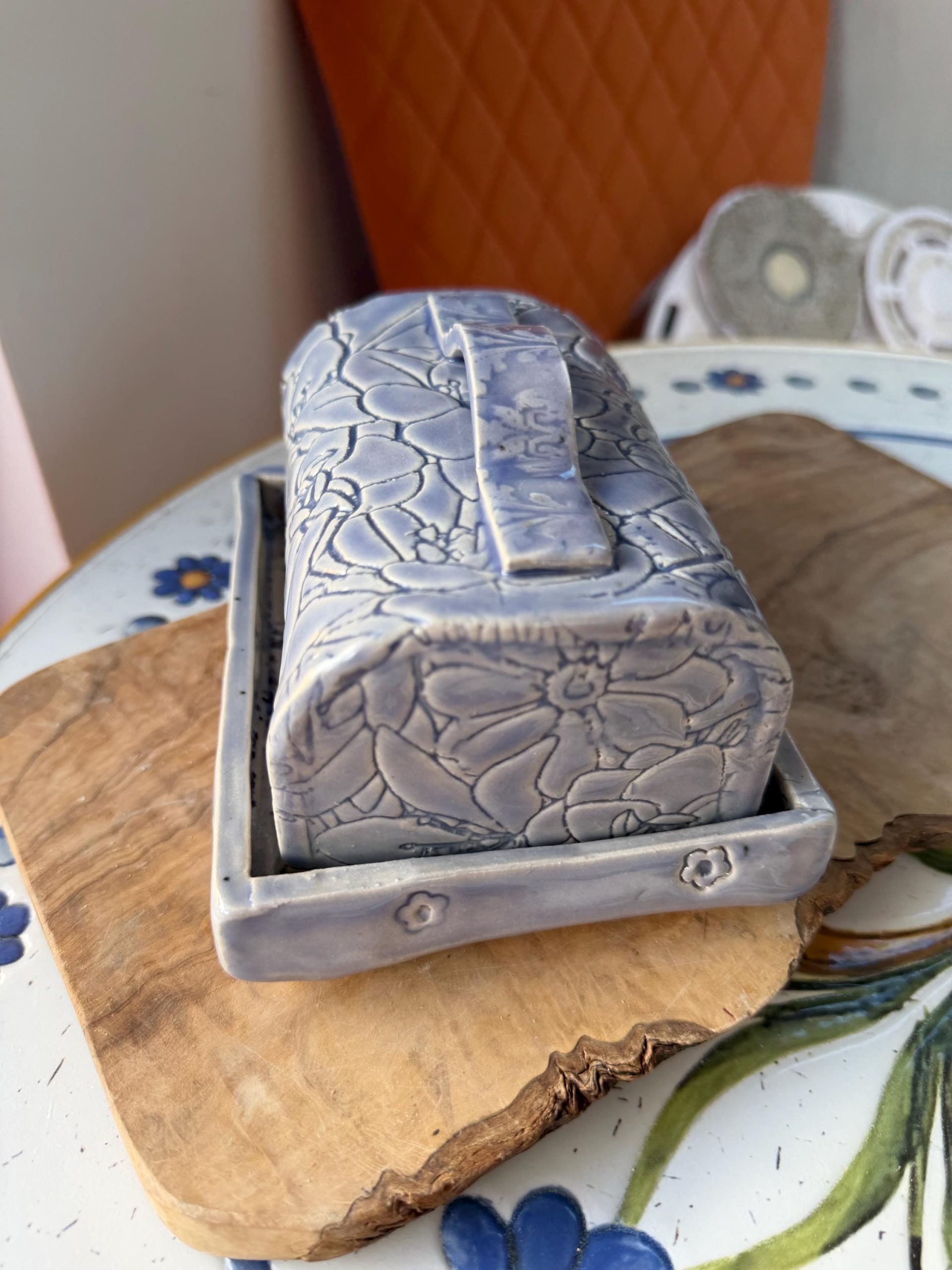 Butter Dish with lid handmade lavender - Image 5