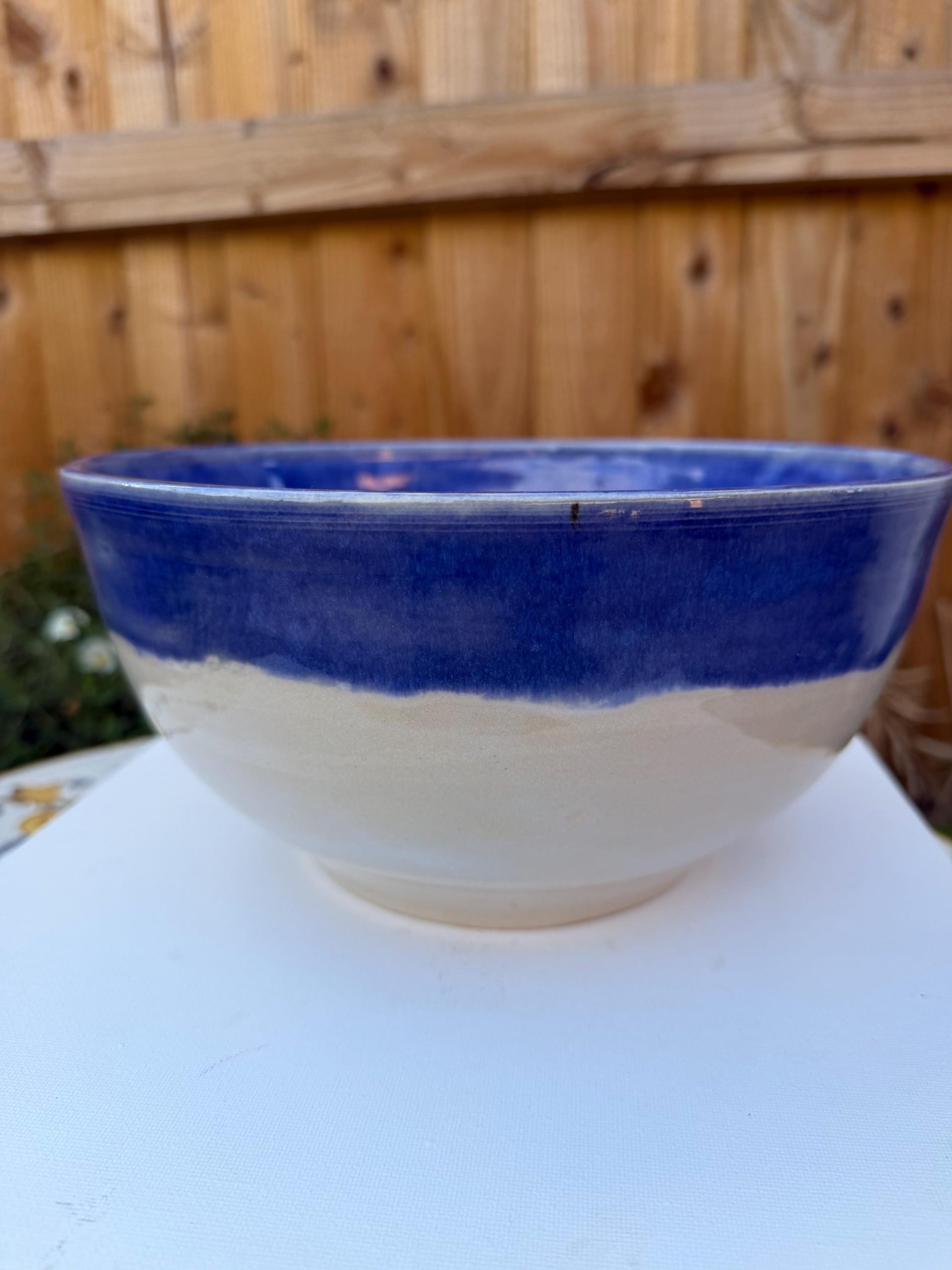 Large Ceramic Salad Bowl with Built-In Grater, Handmade Stoneware 3.2 Litre - Image 8