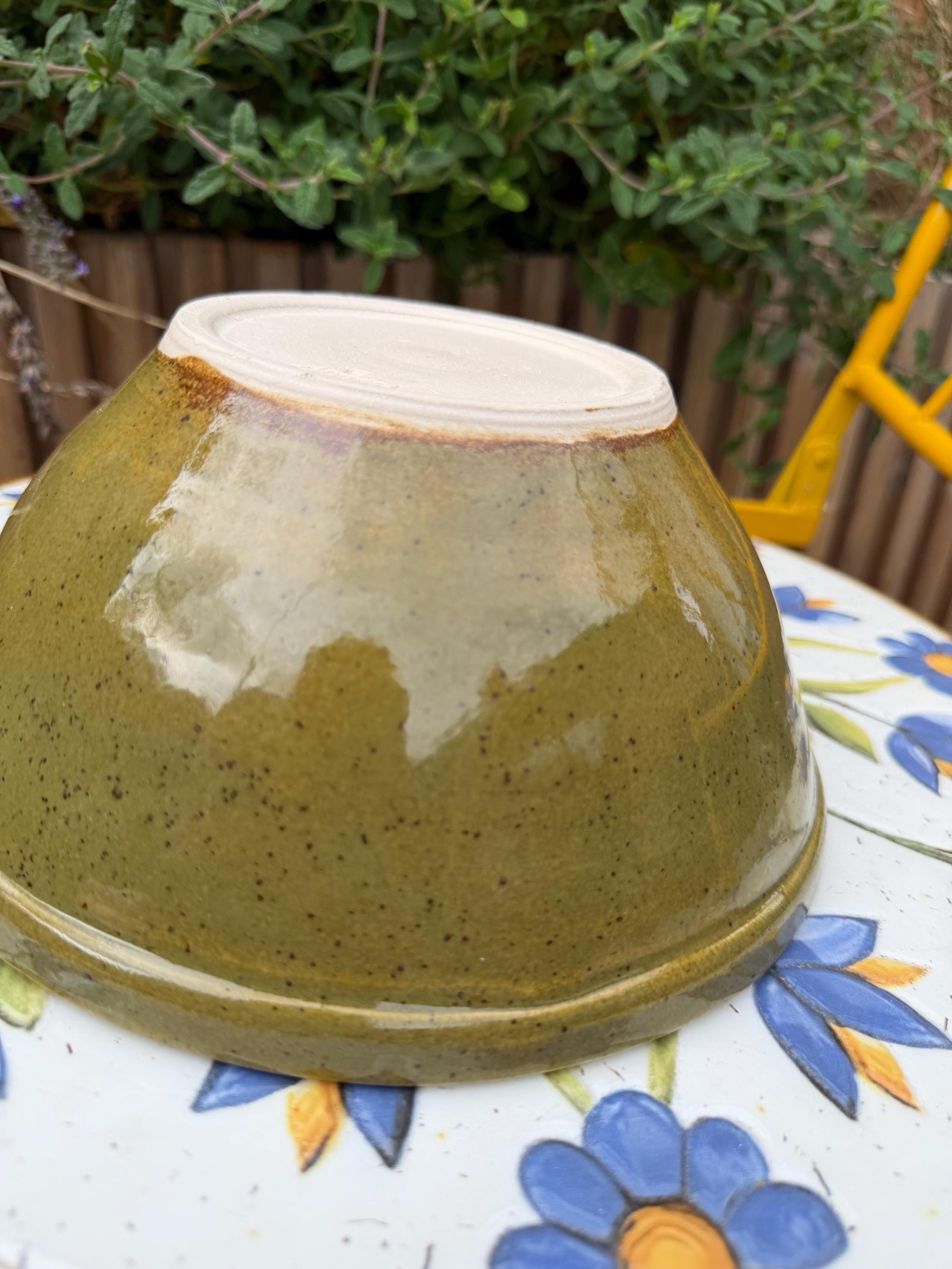 Handmade Ceramic Green Cream Stoneware Mixing Bowl, 1.2L Kitchen Serving Bowl - Image 9