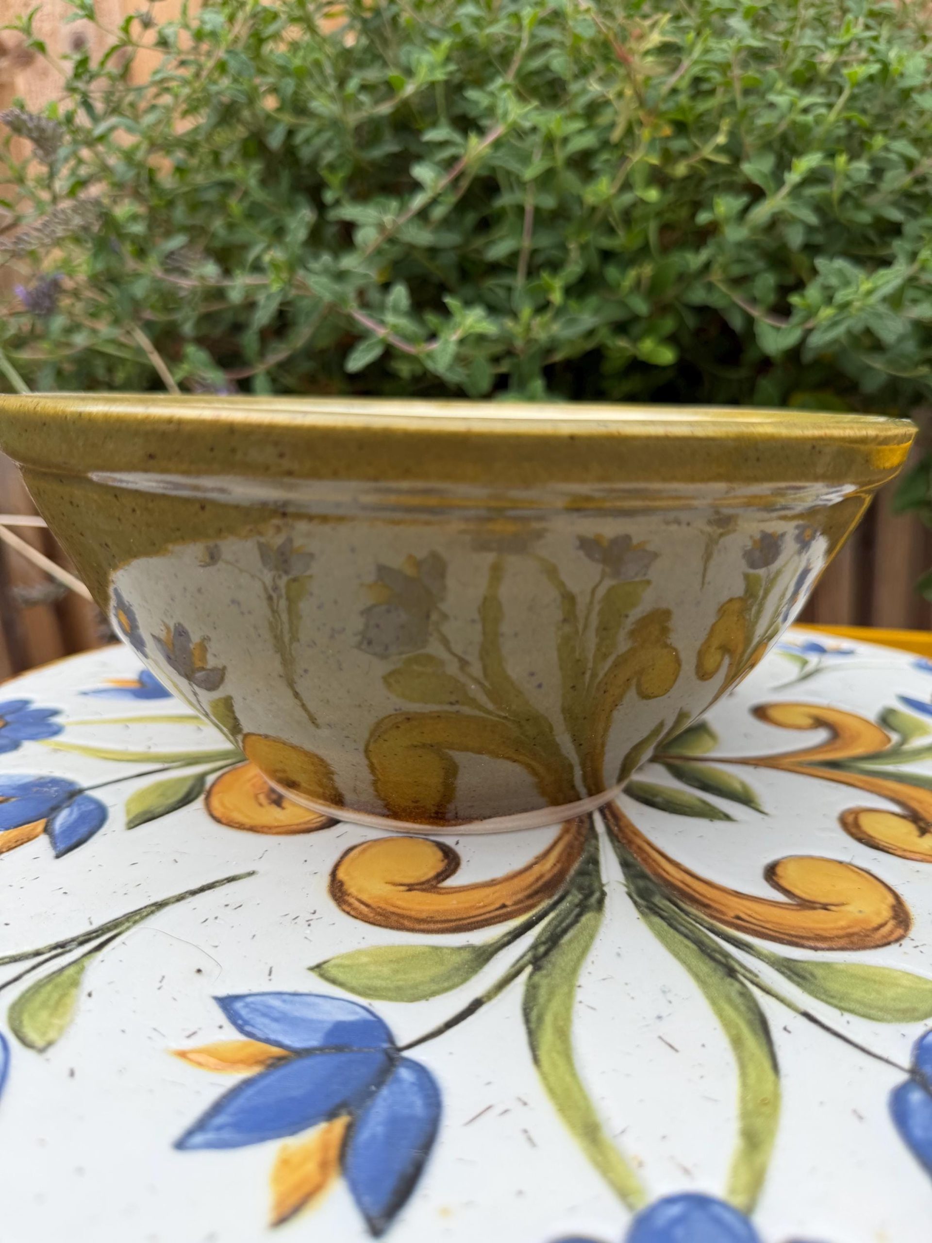 Handmade Ceramic Green Cream Stoneware Mixing Bowl, 1.2L Kitchen Serving Bowl - Image 12